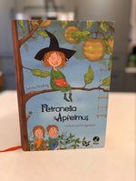 Petronella Apfelmus Verhext und festgeklebt